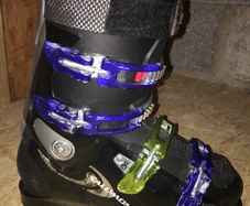 SALOMON sensifit ski boots (MENS 9)
