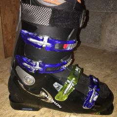 SALOMON sensifit ski boots (MENS 9)