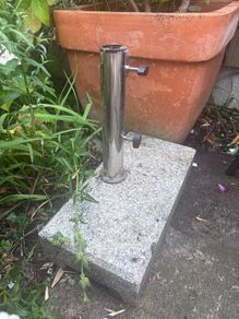 marble parasol base