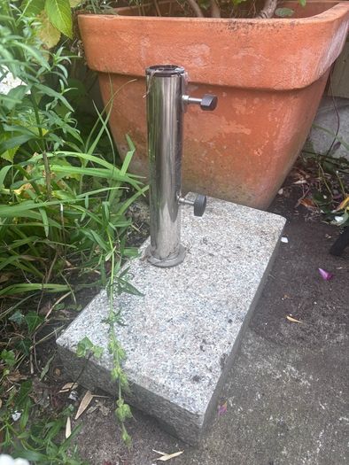 marble parasol base