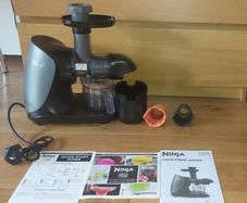 Ninja JC100UK cold press juicer