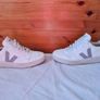 Veja v10 cwl Oxford grey Size 6 eu 39 white leather in excellent condition Image 4