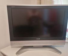 Sharp Aquos 32" LCD TV