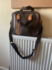 Shoulder bag