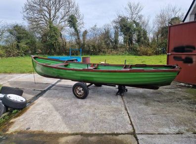 19ft Lake Boat
