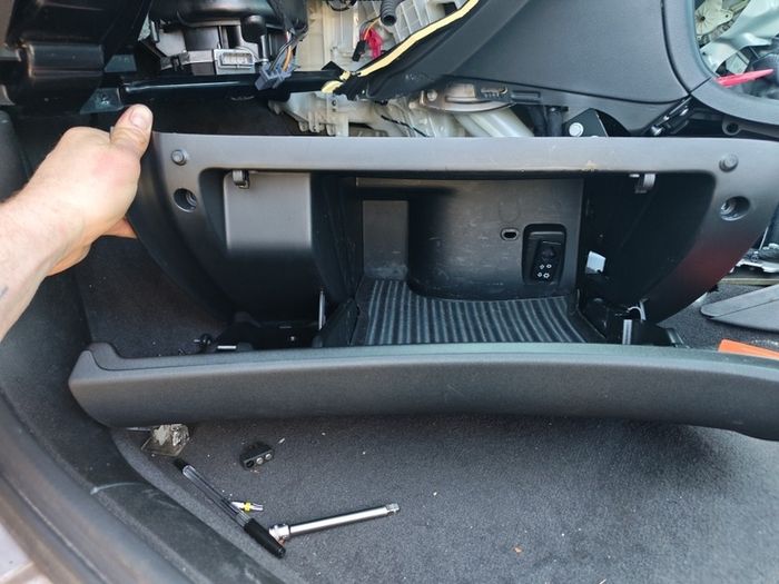 Saab 93 glove compartment