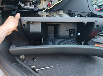 Saab 93 glove compartment