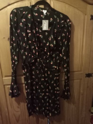 ladies new River island dress size 10