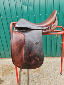 Jaguar by Harry Dabbs Dressage Saddle