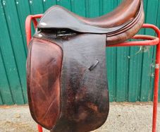 Jaguar by Harry Dabbs Dressage Saddle