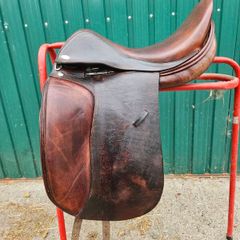 Jaguar by Harry Dabbs Dressage Saddle