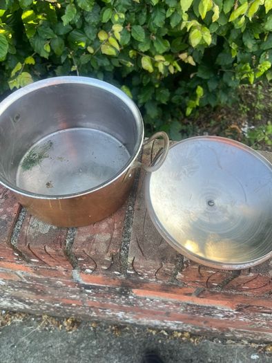 2 copper pots 7in and 8in