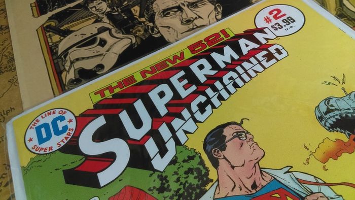 Superman Unchained #2 ! VERY RARE ! Limited 1 for 50 ! Victor Ibanez 75th Anniversary Bronze Age Variant Cover ! 2013 ! DC Comics !