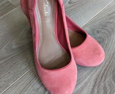 Women's heels size 4