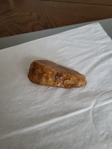 Quartz specimen golden colour