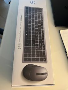 Dell Multi-Device Wireless Keyboard and Mouse Combo (Model: KM7120W)