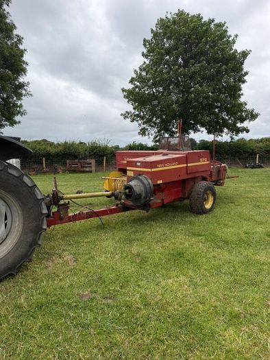 Square baler