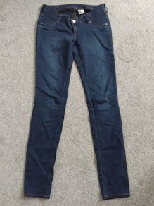Maternity skinny jeans