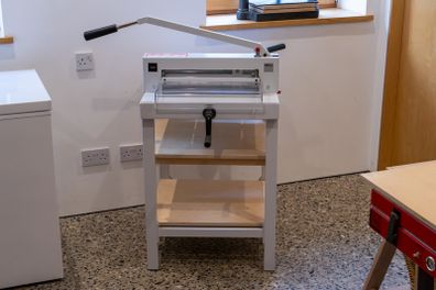 Ideal 4305 Paper Guillotine