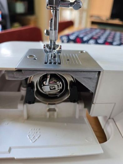 Singer Starlet sewing machine