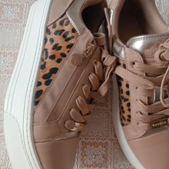 Leather womens trainers Carvela size 38
