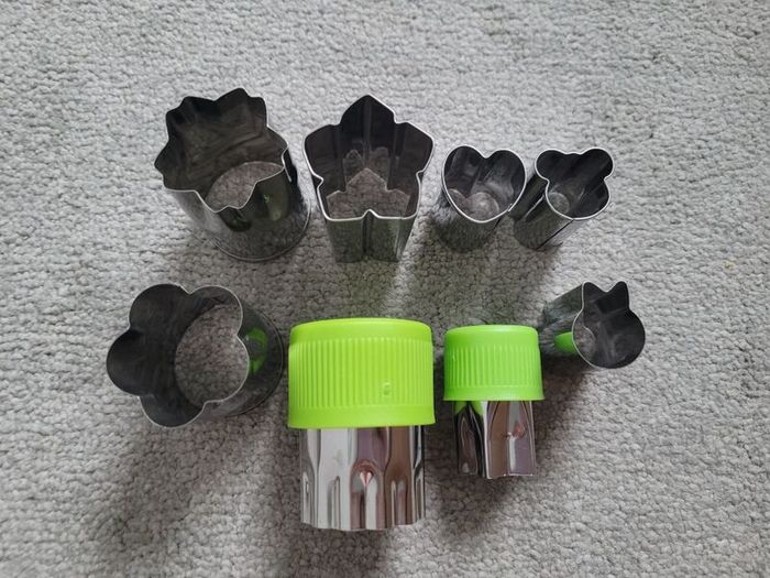 Sandwich cutter shapes for kids and fruit cutters