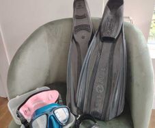 Scuba Set - Aqua Lung Fins, Cressi Mask & Cressi Leonardo Computer