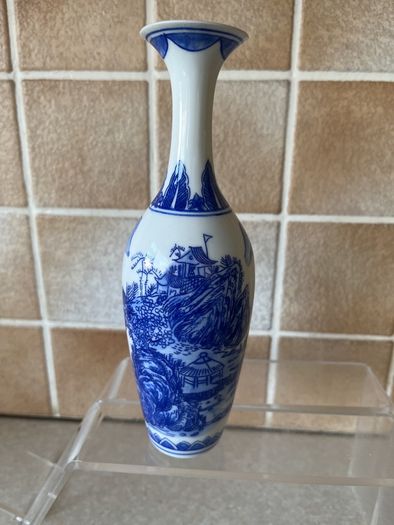 Chinese Pair Eggshell Porcelain Colbalt Blue/ White Elegant Vases