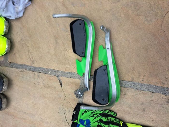 Barkbuster hand guards
