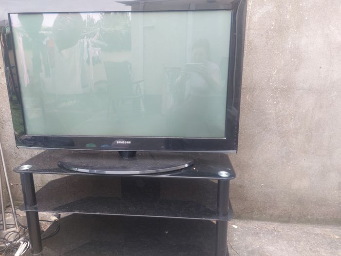 Tv and unit