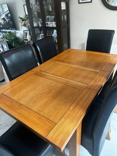 solid oak table and chairs