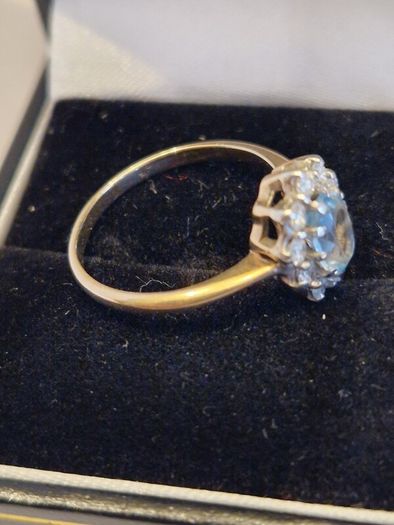 9ct gold ring