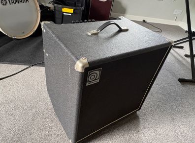 Ampeg Ba-115 Bass Amp