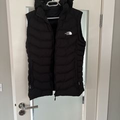 Sleeveless Hooded Jacket