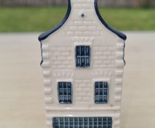 Collectible miniature KLM house no. 36
