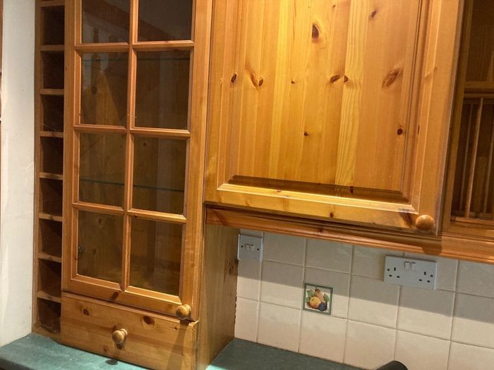 Pine kitchen in great condition