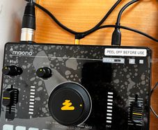 MAONO AMC 2 neo Audio mixer interface like new in the box