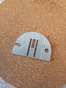 singer needle plate