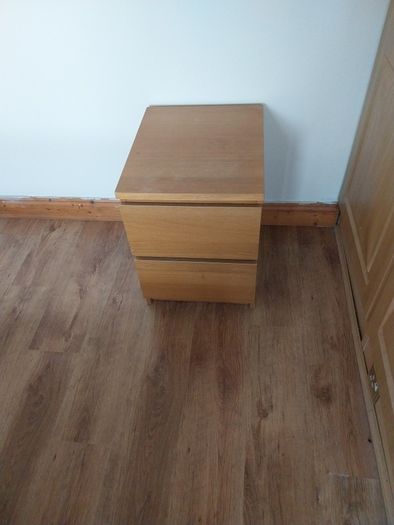 Bedside lockers