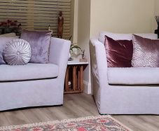 Gorgeous Sofa (4 seater) and 2 Armchairs
