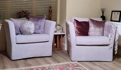 Gorgeous Sofa (4 seater) and 2 Armchairs
