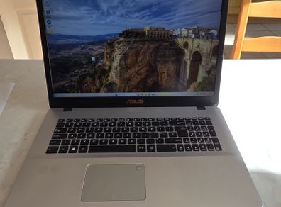 Asus Vivobook N705U - 17" Intel i7-8th Gen. GTX1050