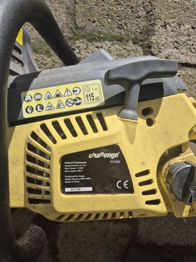 Chainsaw (Brand Challenge) for parts or repair