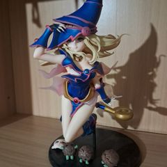 Dark Magician Girl figure