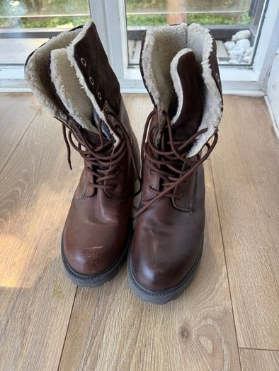 Aldo Mens winter weatherproof boots with shoe shine