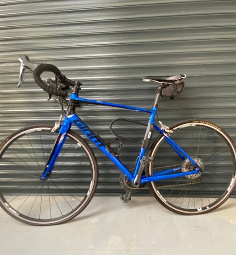 2016 Giant Defy 2 : Dark Blue Bike