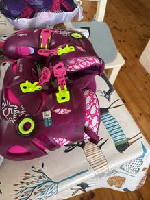 PRICE DROP Girls Roller blades and protective wear