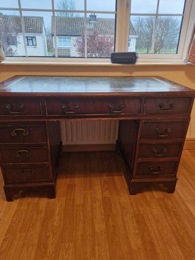 writing desk