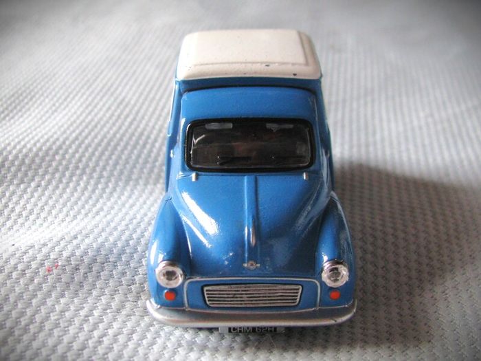 Diecast Model Morris Minor 1000 Van RAC - Collectable Oxford Diecast 1:43