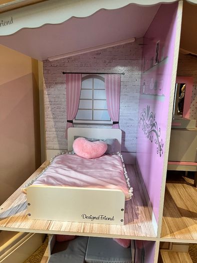 Doll house